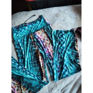 Small flare tye dye pants